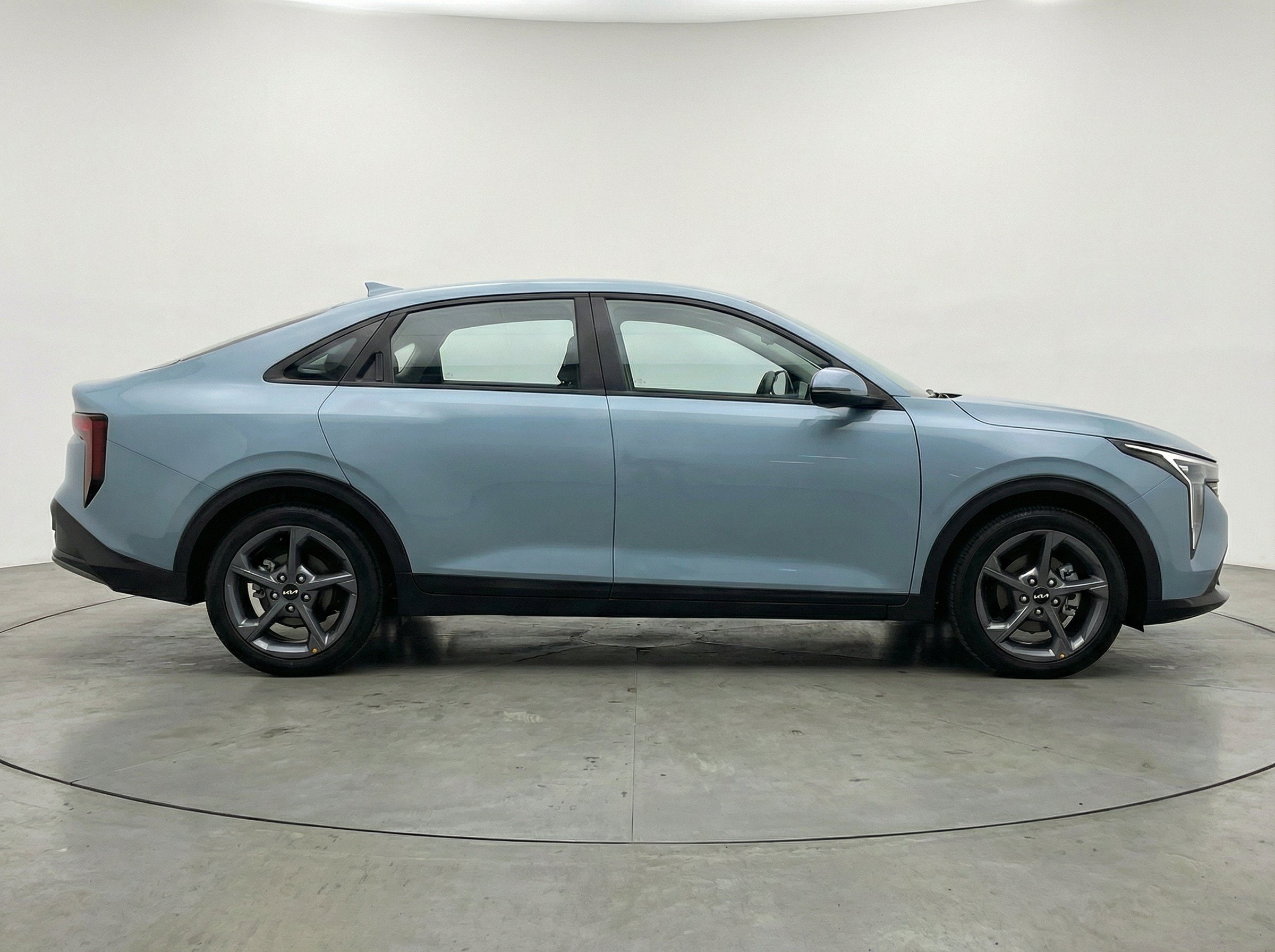 Thumbnail: 2025 Kia K4 - 10