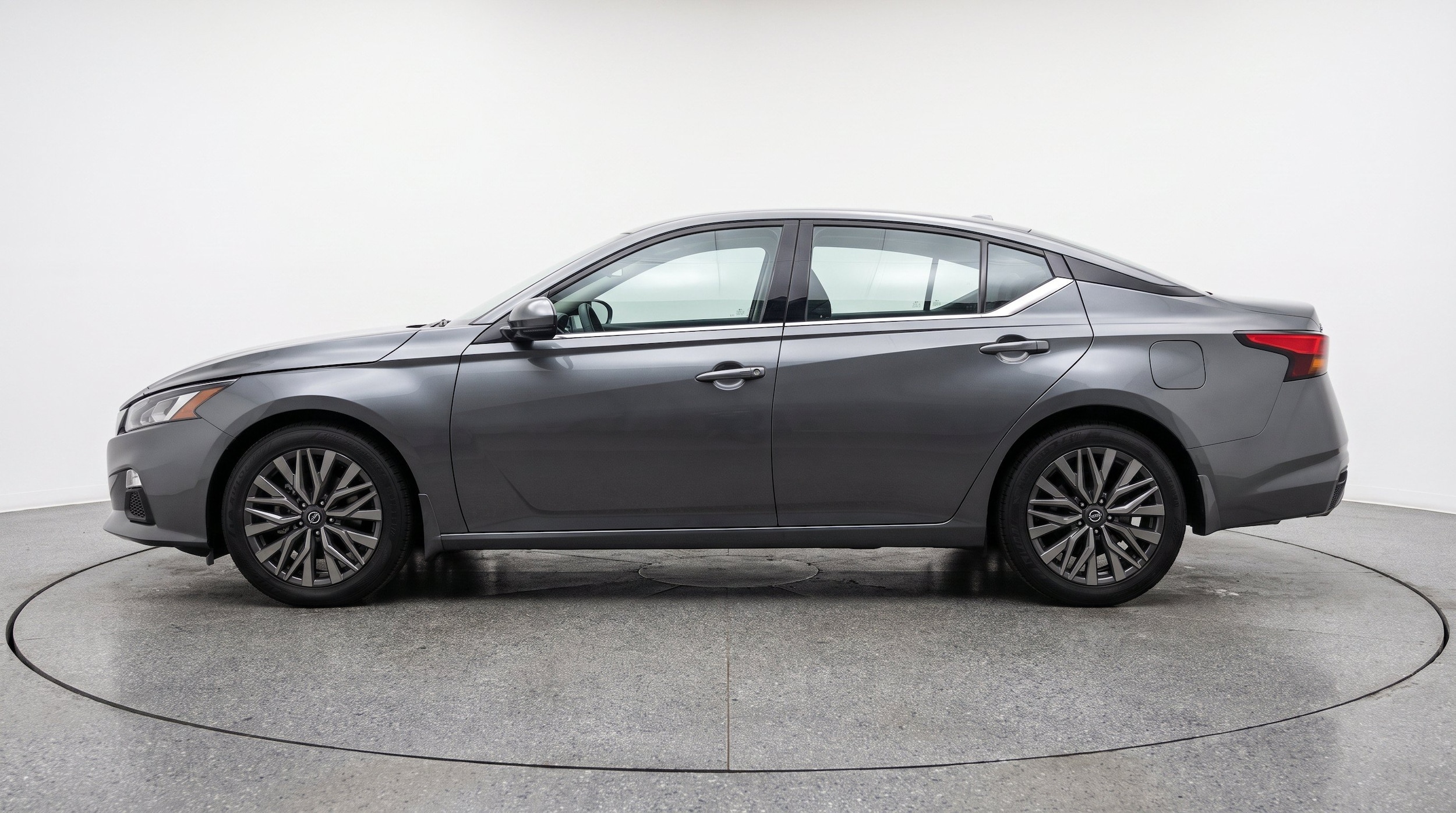 Thumbnail: 2025 Nissan Altima - 5