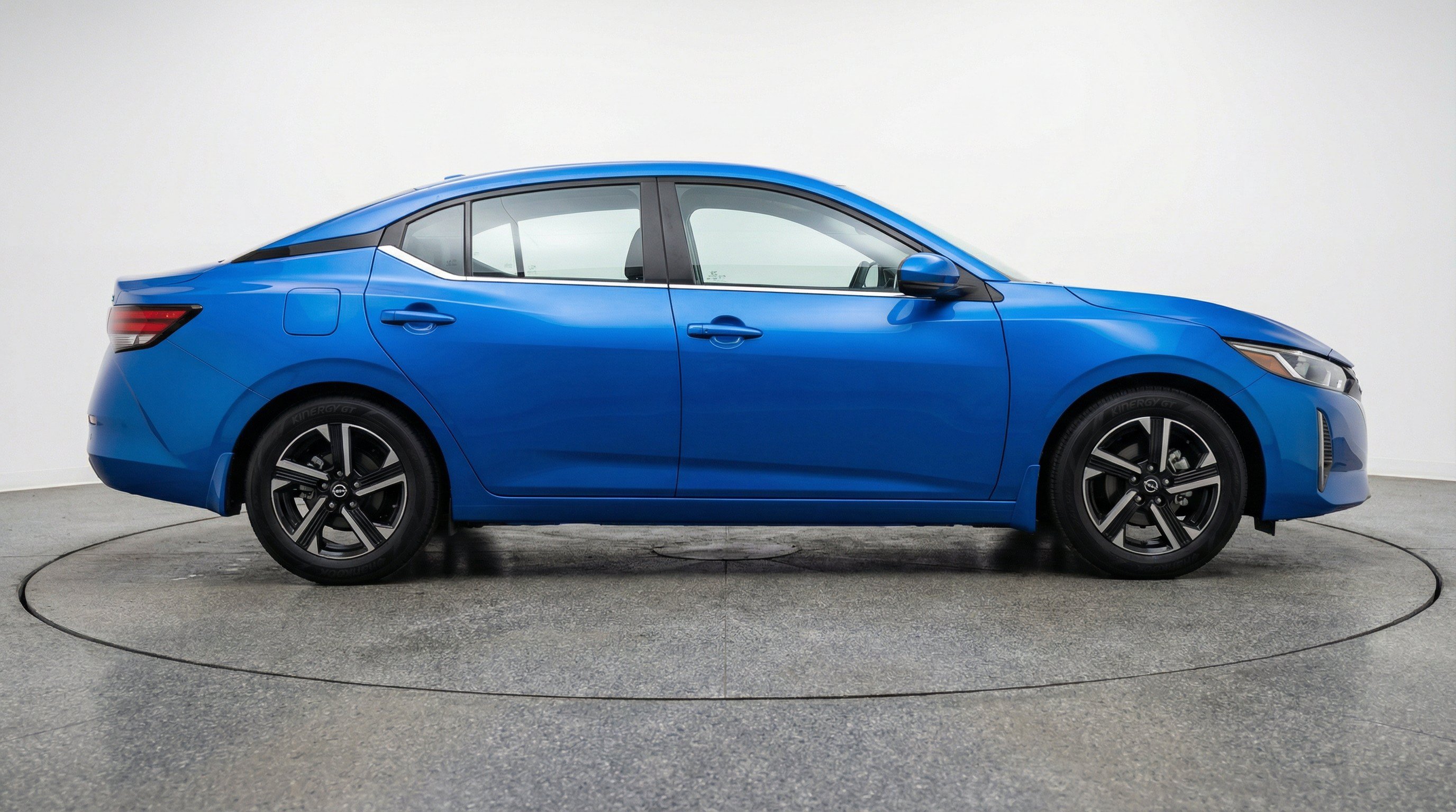Thumbnail: 2025 Nissan Sentra - 10