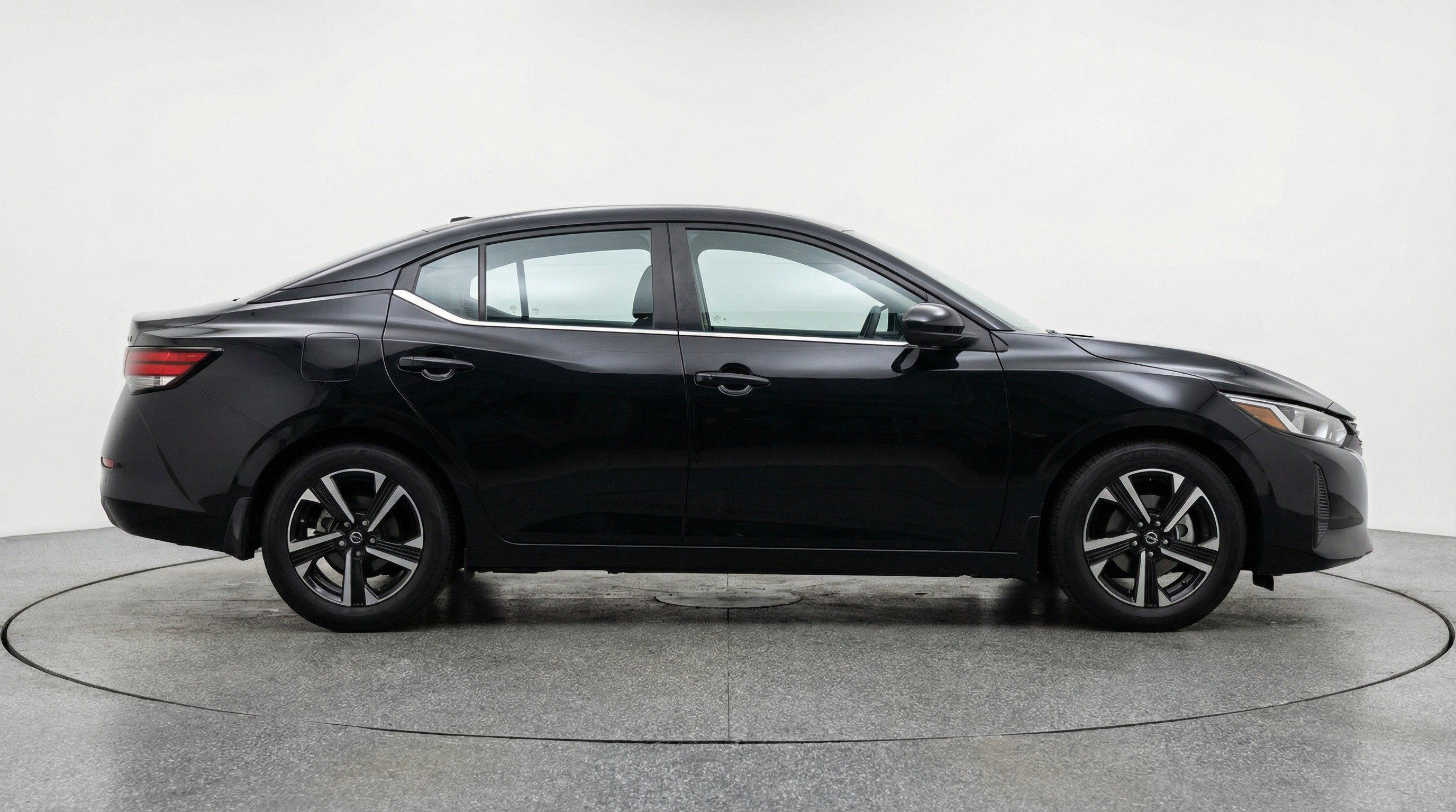 Thumbnail: 2025 Nissan Sentra - 10