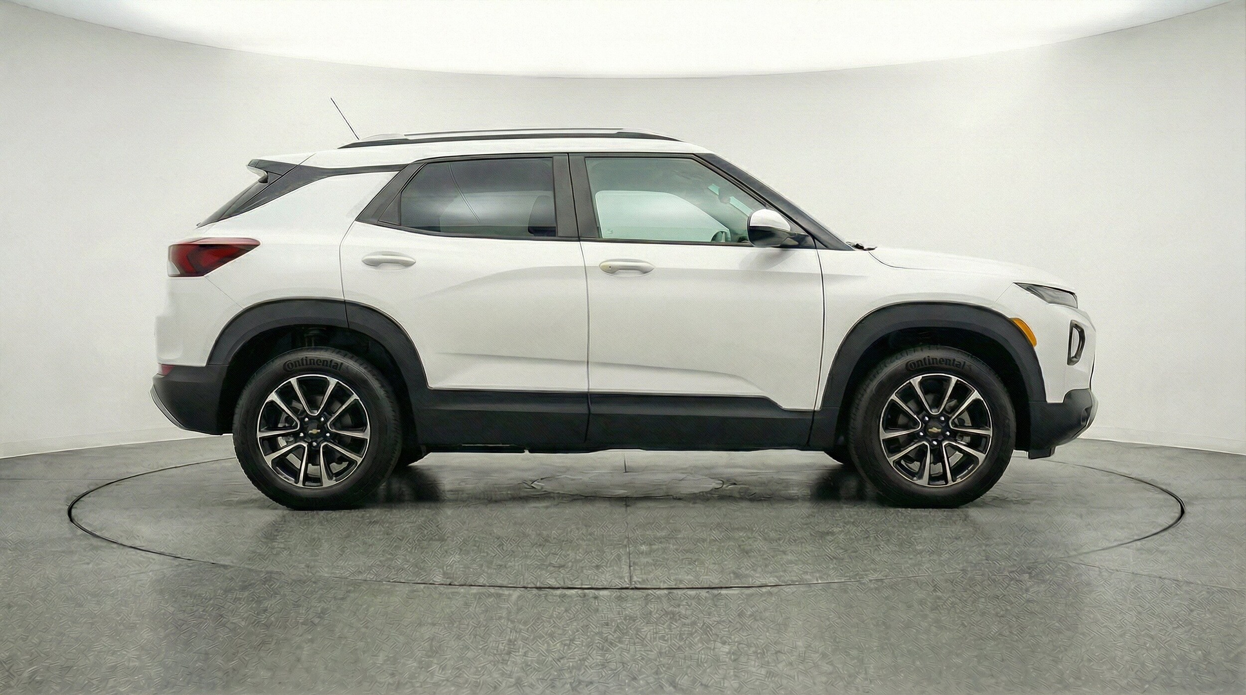 Thumbnail: 2025 Chevrolet TrailBlazer - 10