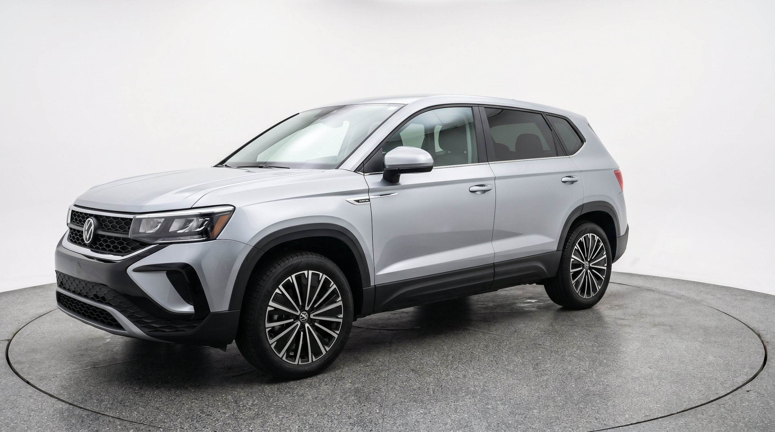 Thumbnail: 2026 Volkswagen Taos - 3