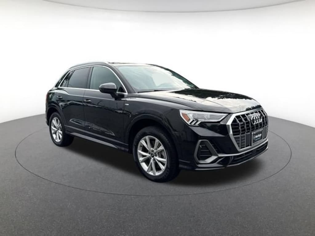 Used 2024 Audi Q3 Premium Sport Utility