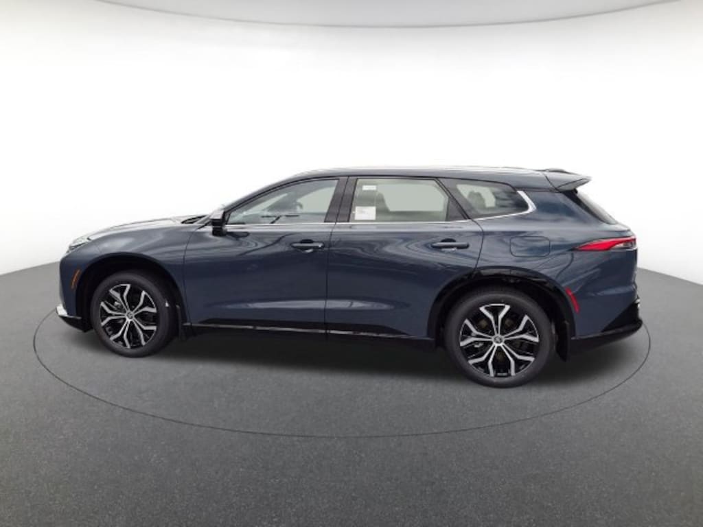 New 2026 Toyota Crown Signia XLE SUV