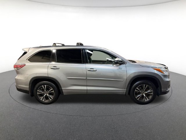 Used 2016 Toyota Highlander XLE V6 Sport Utility