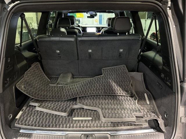2024 Jeep Grand Wagoneer L Series III - Photo 23