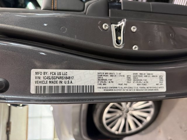 2024 Jeep Grand Wagoneer L Series III - Photo 26