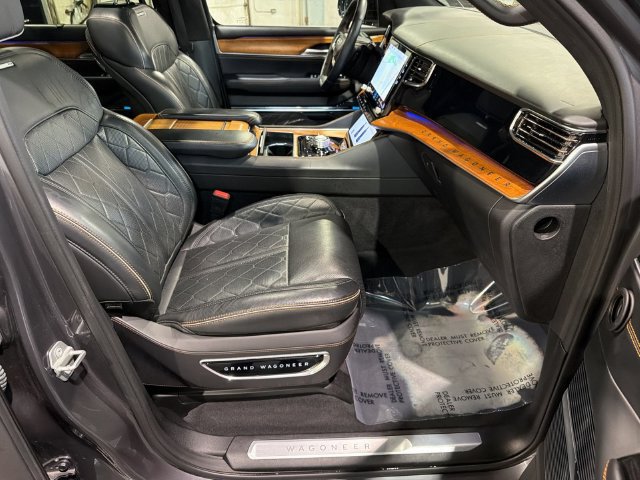 2024 Jeep Grand Wagoneer L Series III - Photo 22