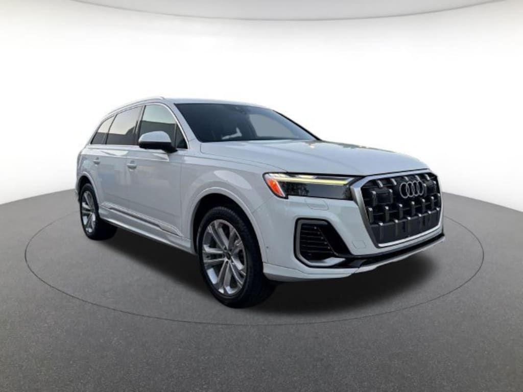 Used 2025 Audi Q7 55 Premium Plus Sport Utility