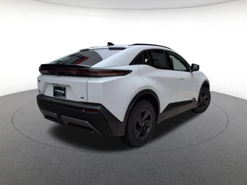 New 2026 Toyota C-HR SE SUV