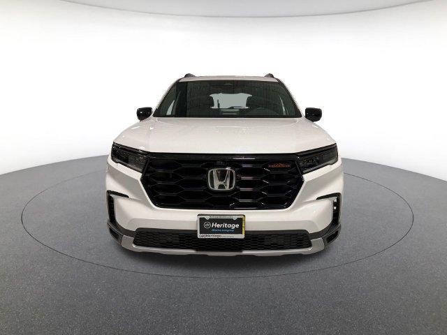 Used 2025 Honda Pilot TrailSport Sport Utility