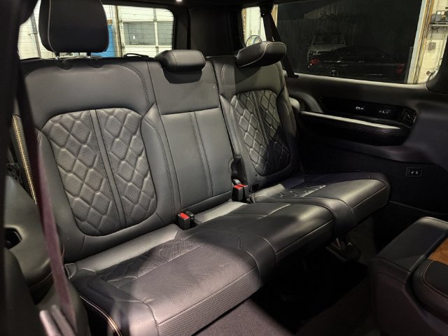 2024 Jeep Grand Wagoneer L Series III - Photo 19