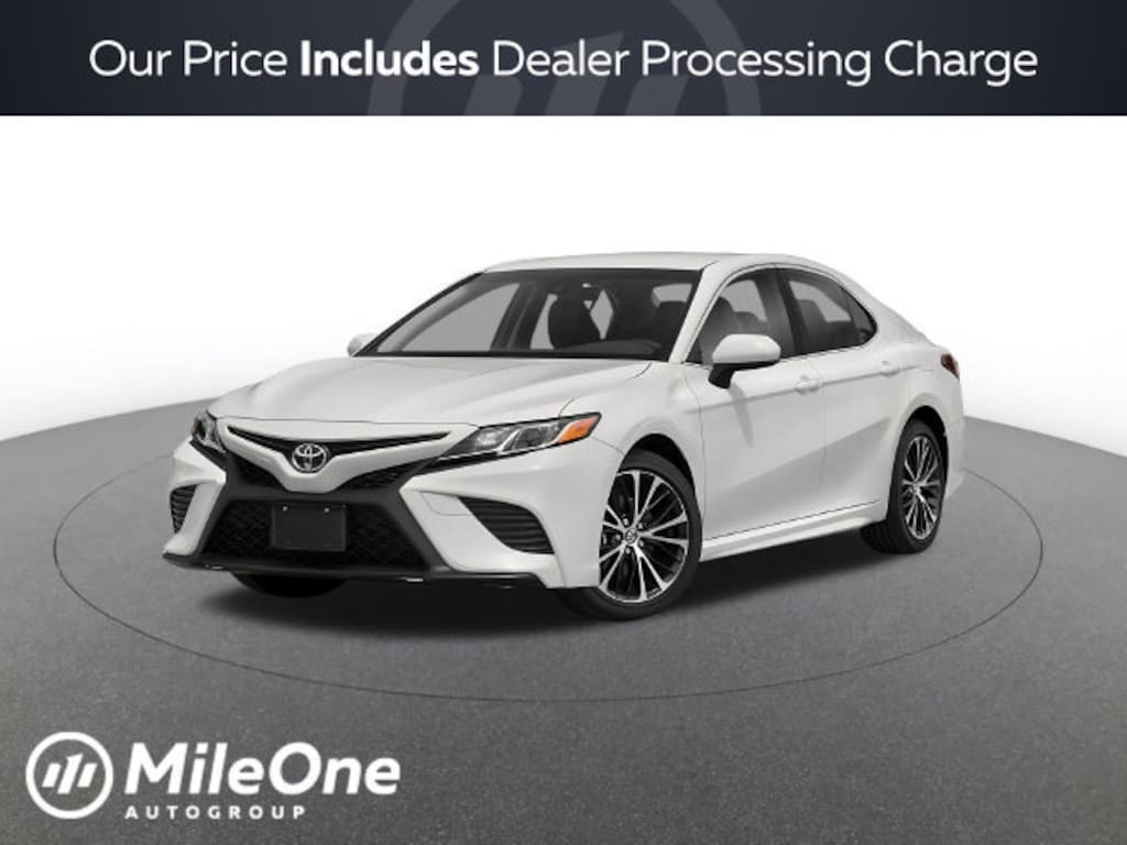 Used 2019 Toyota Camry SE Sedan
