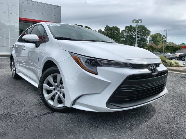 Used 2026 Toyota Corolla LE Sedan