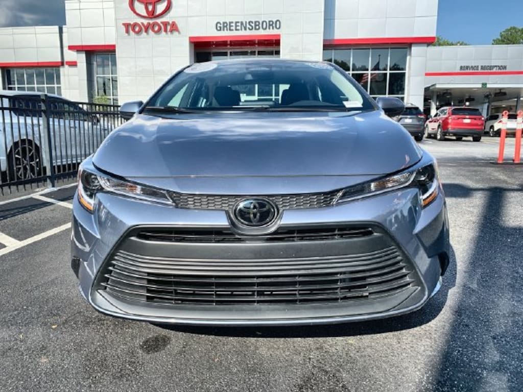 Certified 2025 Toyota Corolla LE Sedan