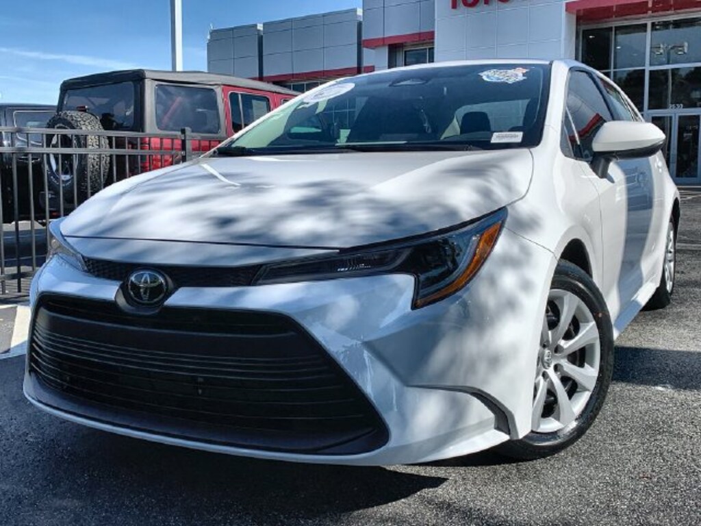 Used 2026 Toyota Corolla LE Sedan