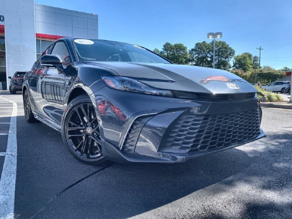 Used 2026 Toyota Camry SE Sedan