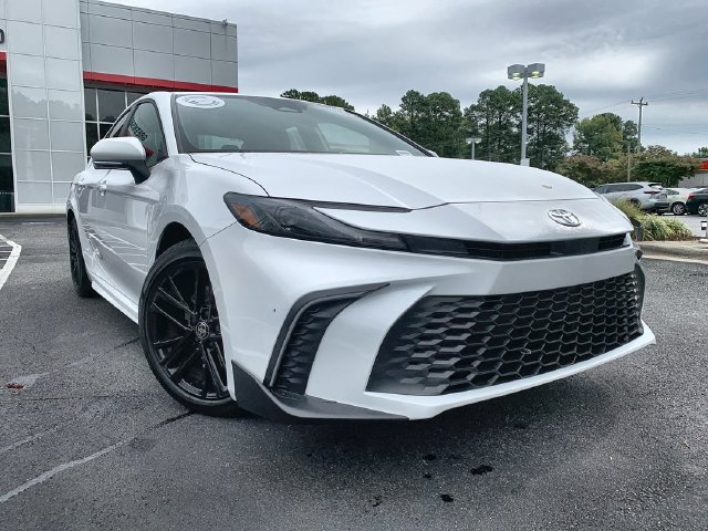 Used 2026 Toyota Camry SE Sedan