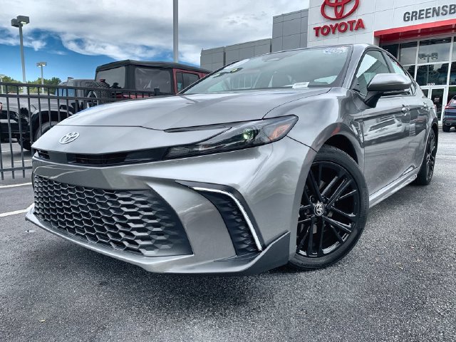 Used 2026 Toyota Camry SE Sedan