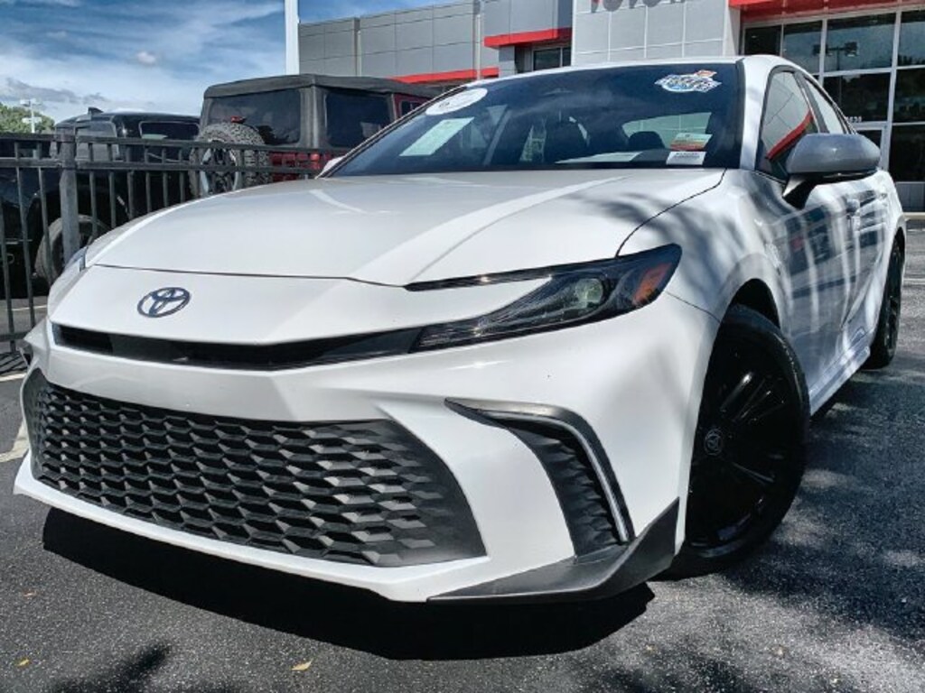 Certified 2025 Toyota Camry SE Sedan