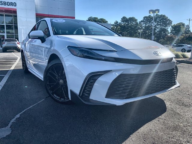 Used 2026 Toyota Camry SE Sedan