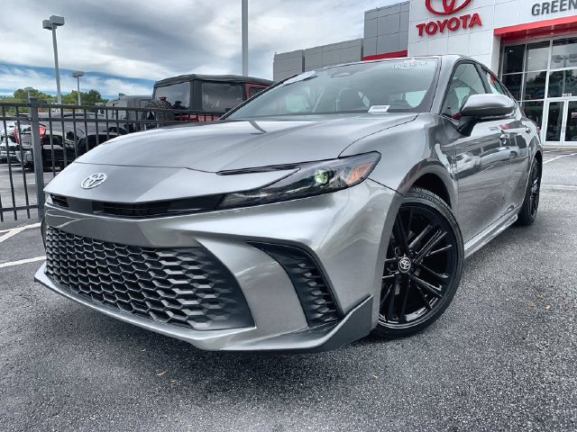 Used 2026 Toyota Camry SE Sedan