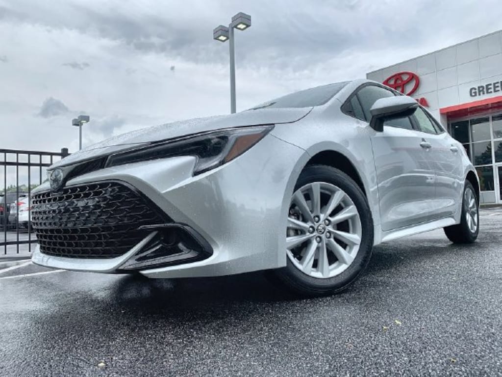 Used 2025 Toyota Corolla Hatchback SE Hatchback