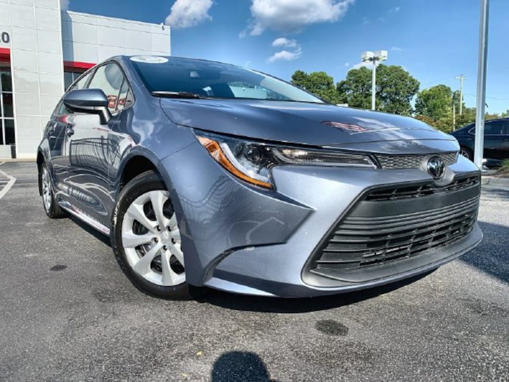 Certified 2025 Toyota Corolla LE Sedan