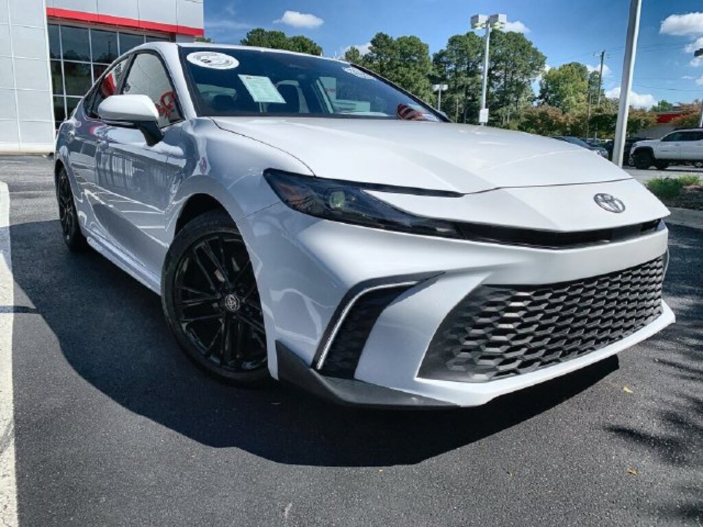 Certified 2025 Toyota Camry SE Sedan