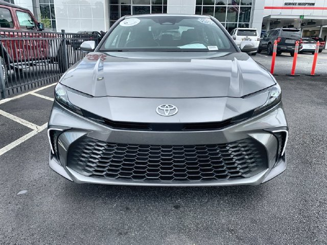 Used 2026 Toyota Camry SE Sedan