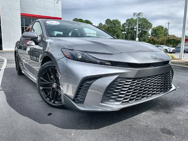 Used 2026 Toyota Camry SE Sedan