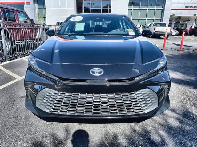 Used 2025 Toyota Camry SE Sedan