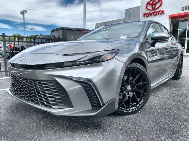 Used 2026 Toyota Camry SE Sedan