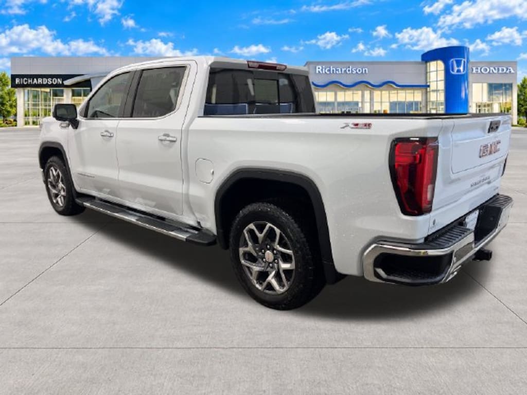 New 2026 GMC Sierra 1500 SLT Truck