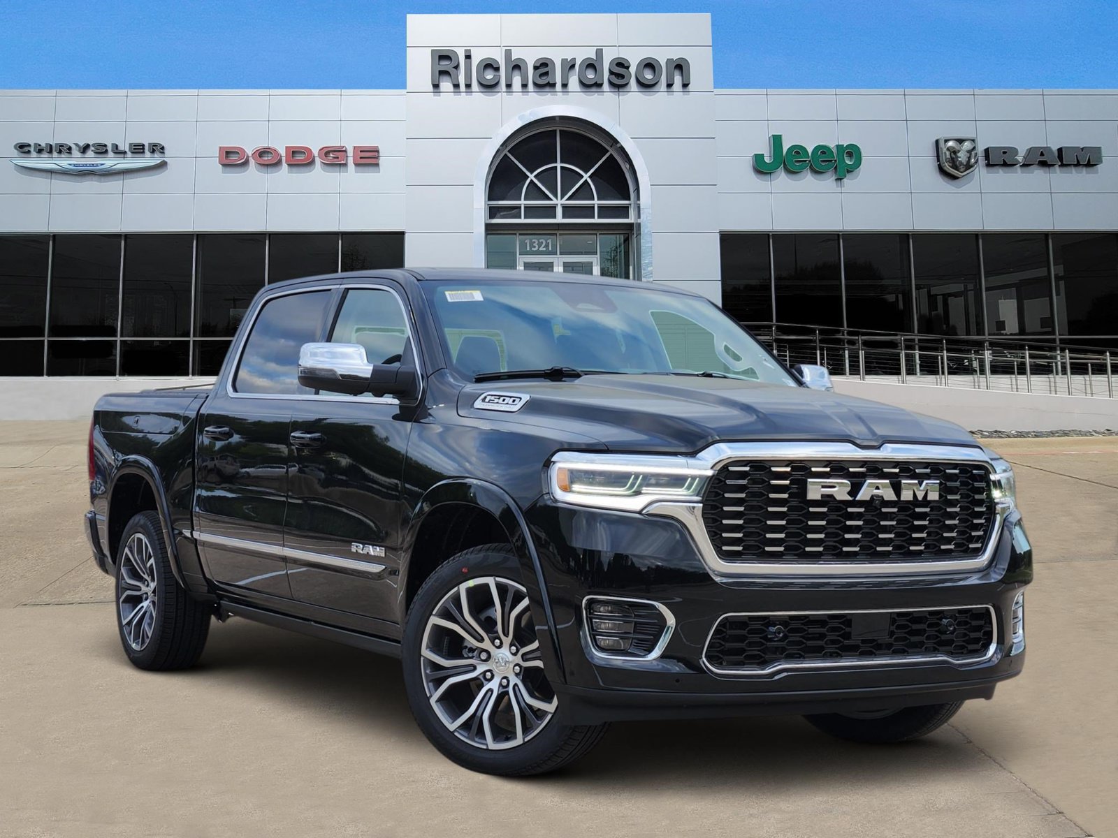 2027 Ram 1500 TUNGSTEN CREW CAB 4X4 5'7 BOX Pickup