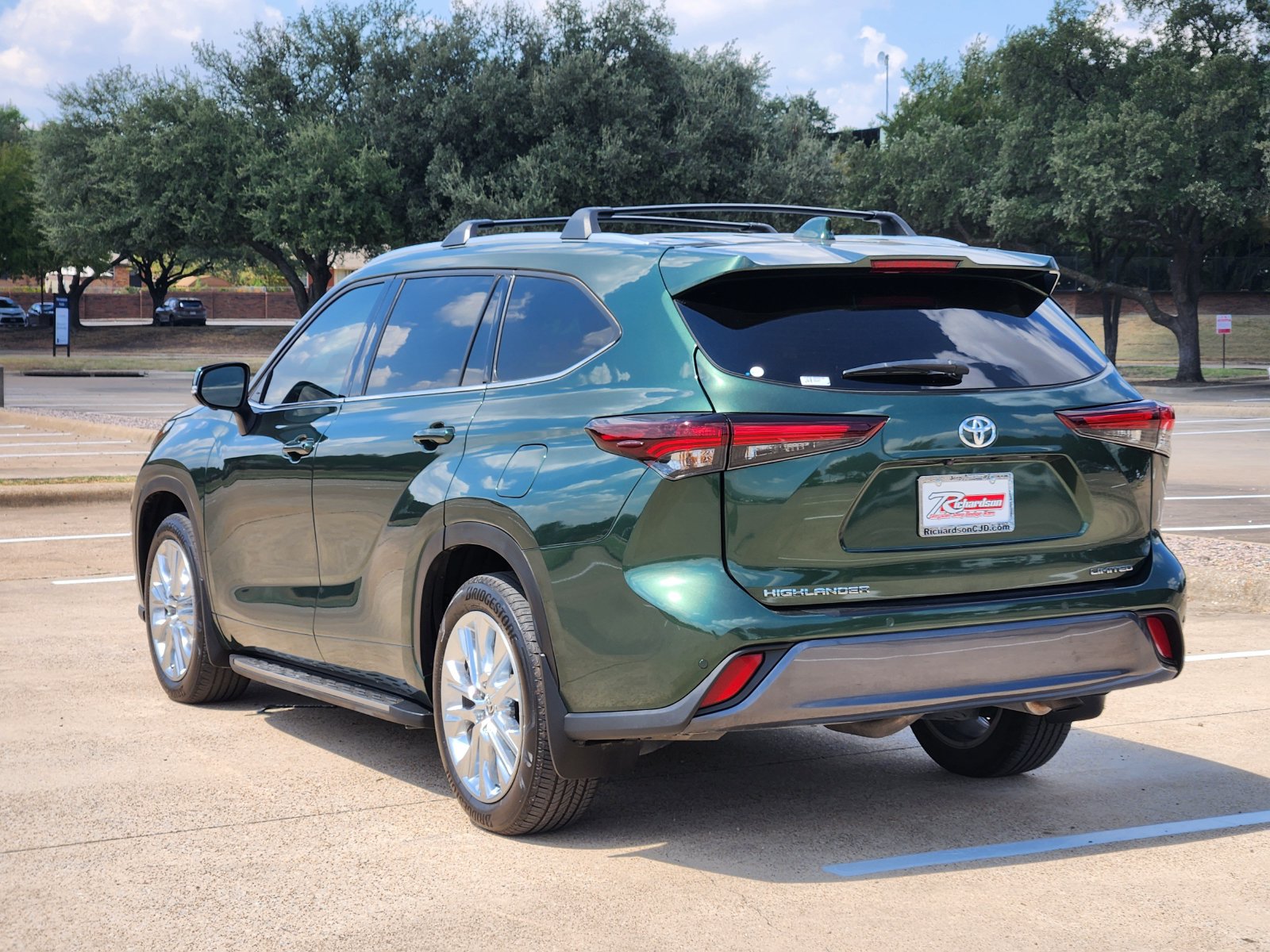 Used 2025 Toyota Highlander Limited SUV