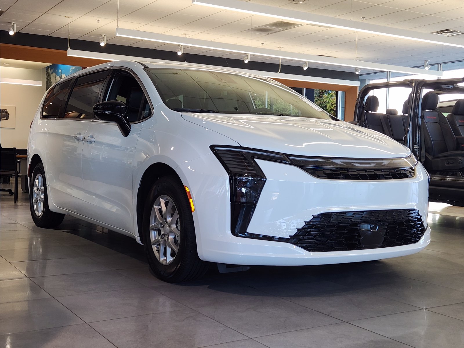 2027 Chrysler Pacifica SELECT Passenger Van