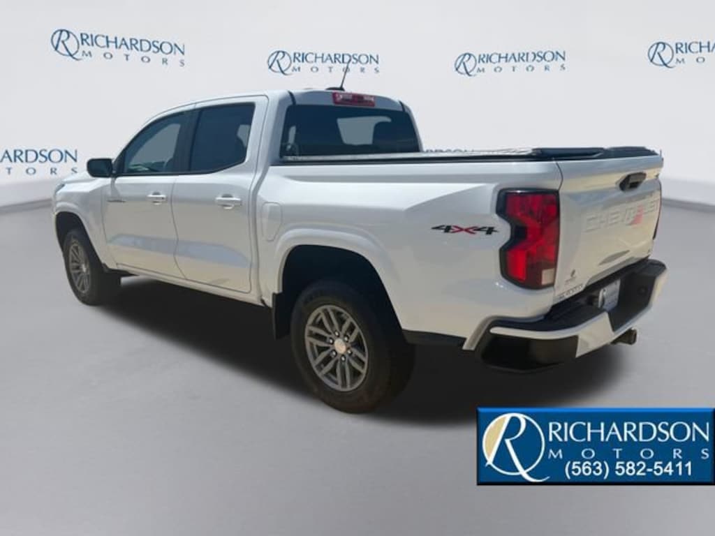Used 2024 Chevrolet Colorado LT Truck Crew Cab