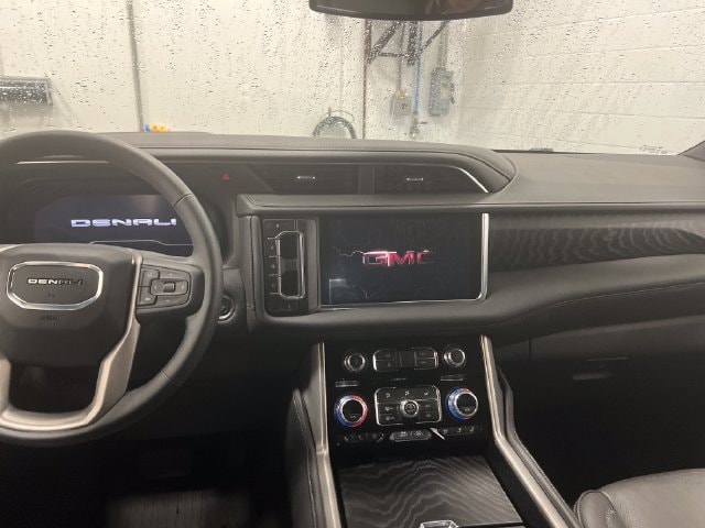 2024 GMC Yukon Denali - Photo 11