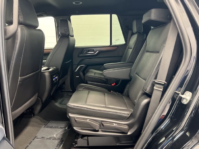 2025 GMC Yukon Denali - Photo 17