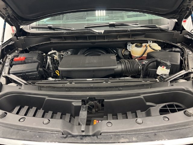 2025 GMC Yukon Denali - Photo 16
