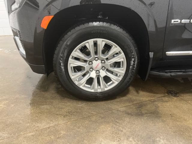 2024 GMC Yukon Denali - Photo 18