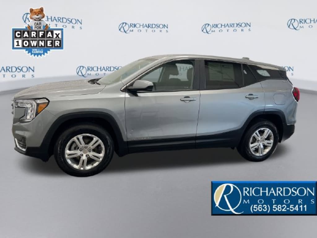 Used 2024 GMC Terrain SLE SUV