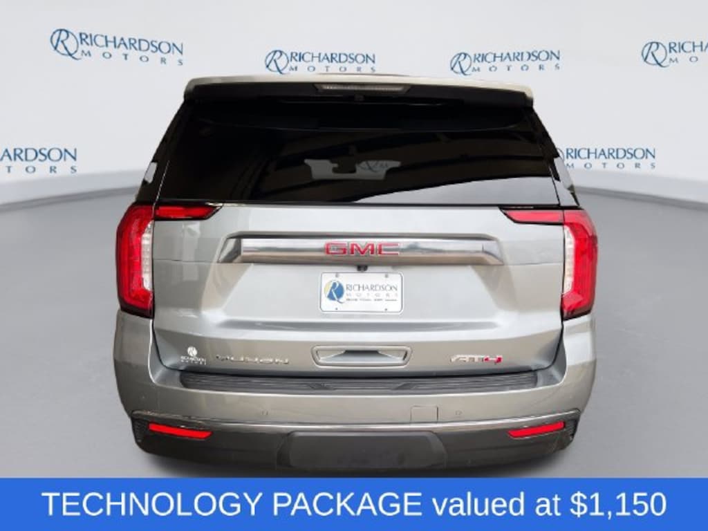 Used 2024 GMC Yukon XL AT4 SUV