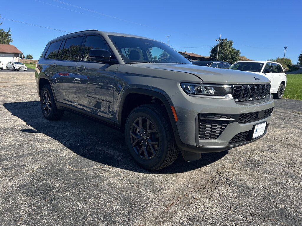 New 2027 Jeep Grand Cherokee L LAREDO ALTITUDE 4X4 Sport Utility