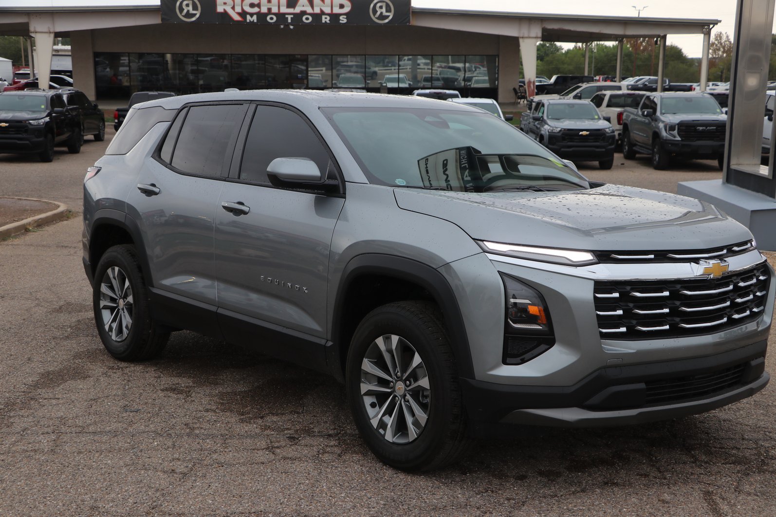 2027 Chevrolet Equinox LT