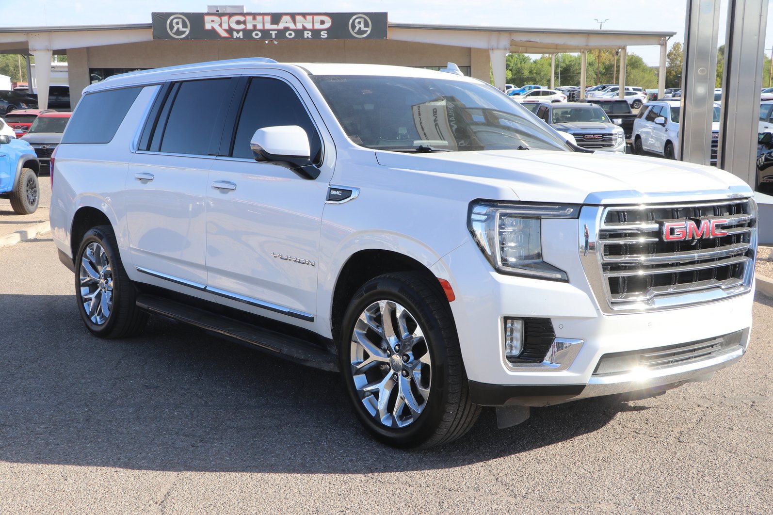 2021 GMC Yukon XL SLT
