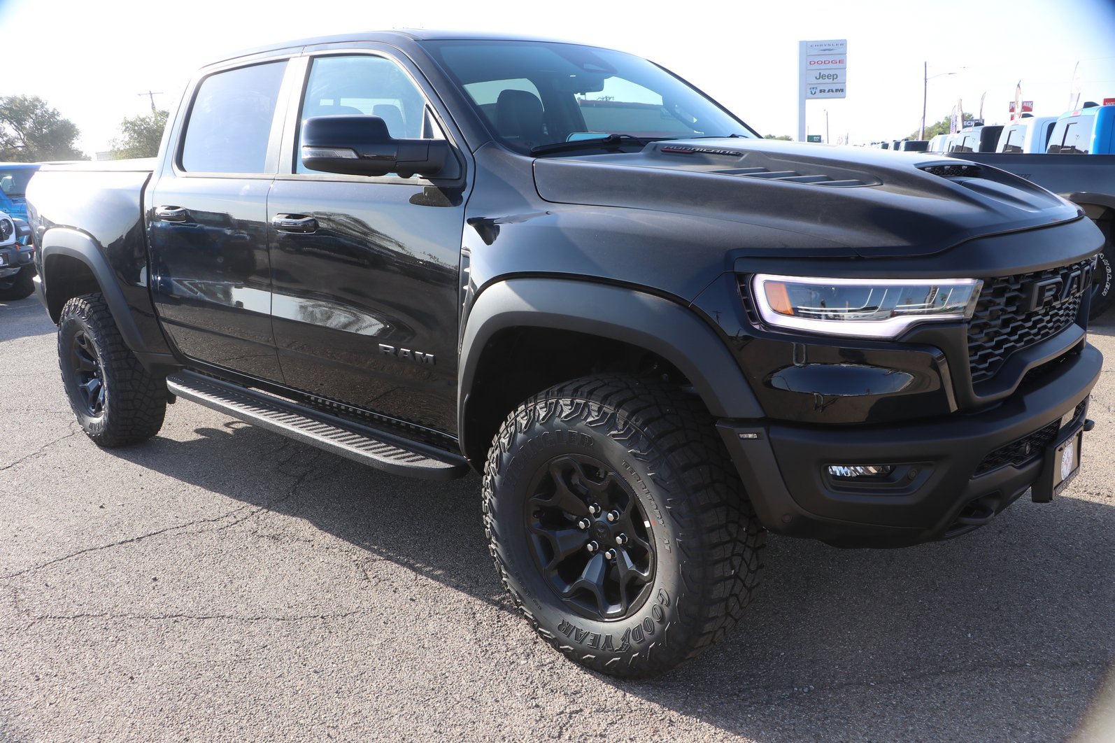 2026 Ram 1500 RHO CREW CAB 4X4 5'7 BOX Pickup