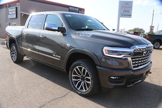 2026 Ram 1500 LIMITED CREW CAB 4X4 5'7 BOX Pickup