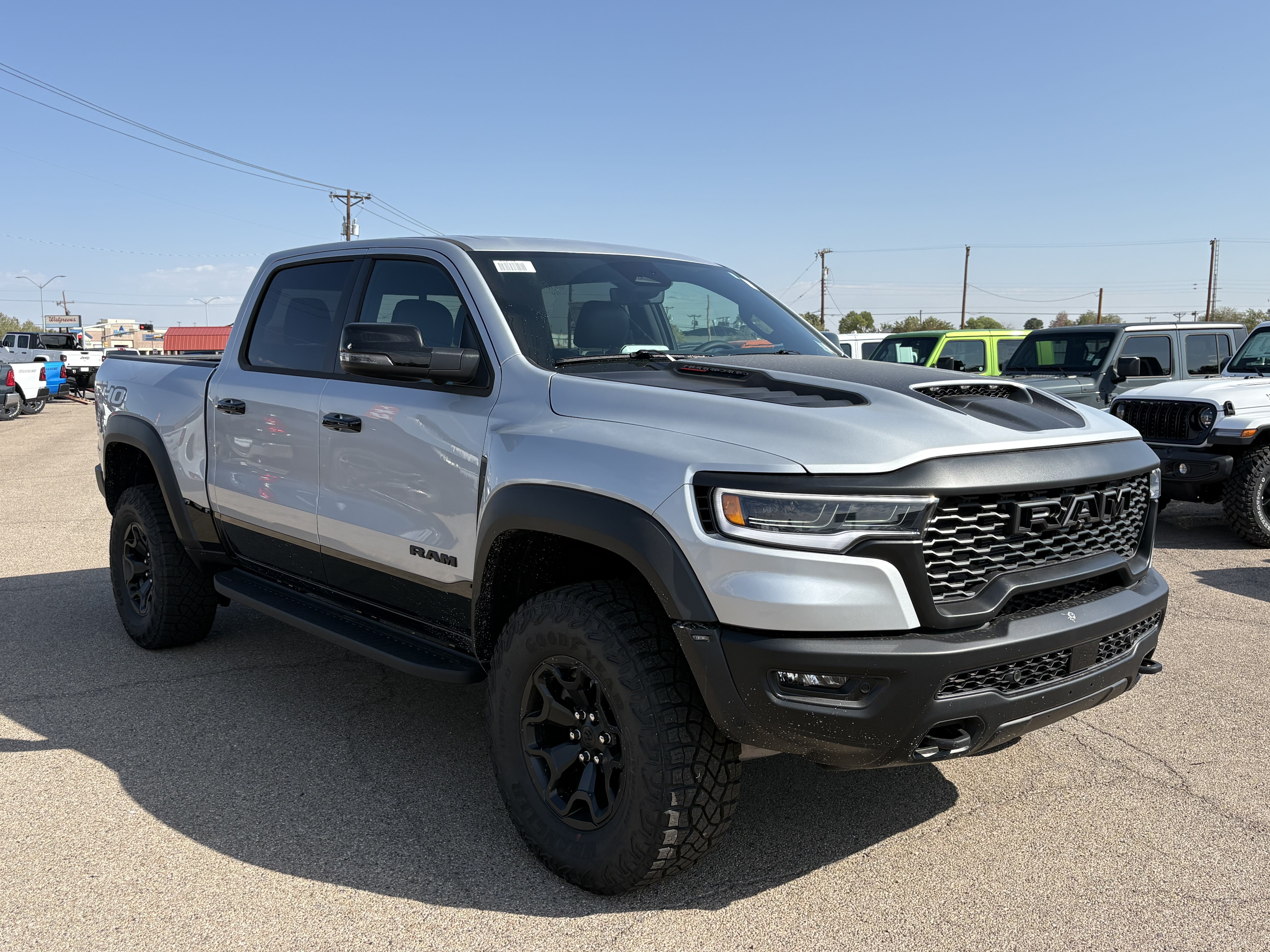 2026 Ram 1500 RHO CREW CAB 4X4 5'7 BOX Pickup